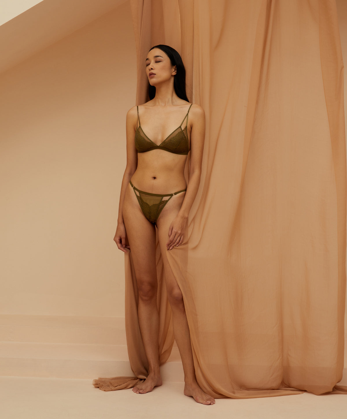 OMBRE | Lace Triangle